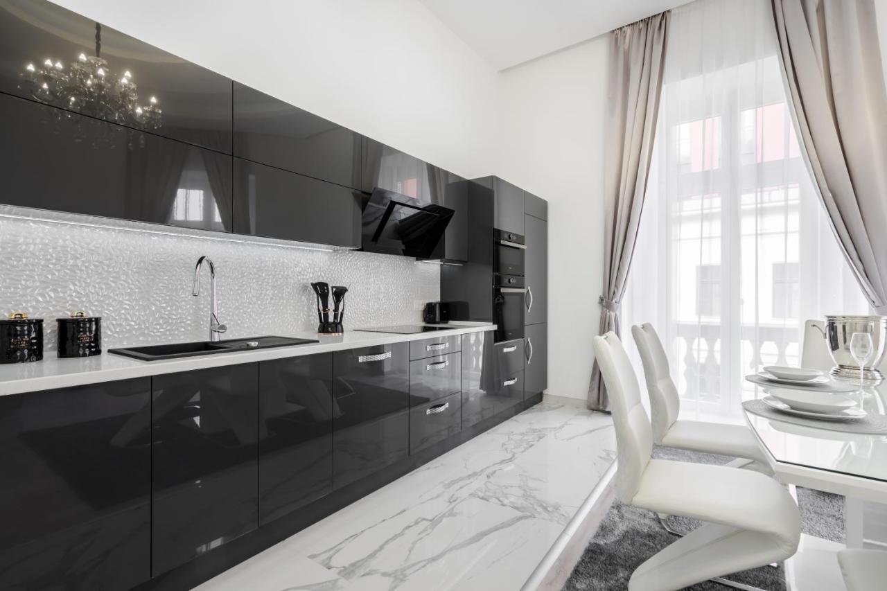 Kiraly 35 Luxury Apartment With Free Parking Budapest Eksteriør bilde