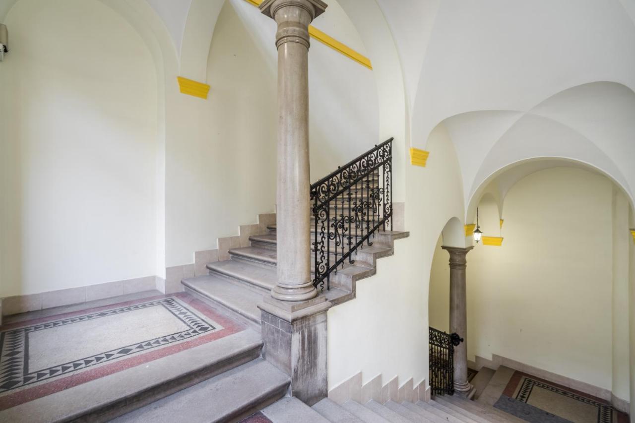 Kiraly 35 Luxury Apartment With Free Parking Budapest Eksteriør bilde