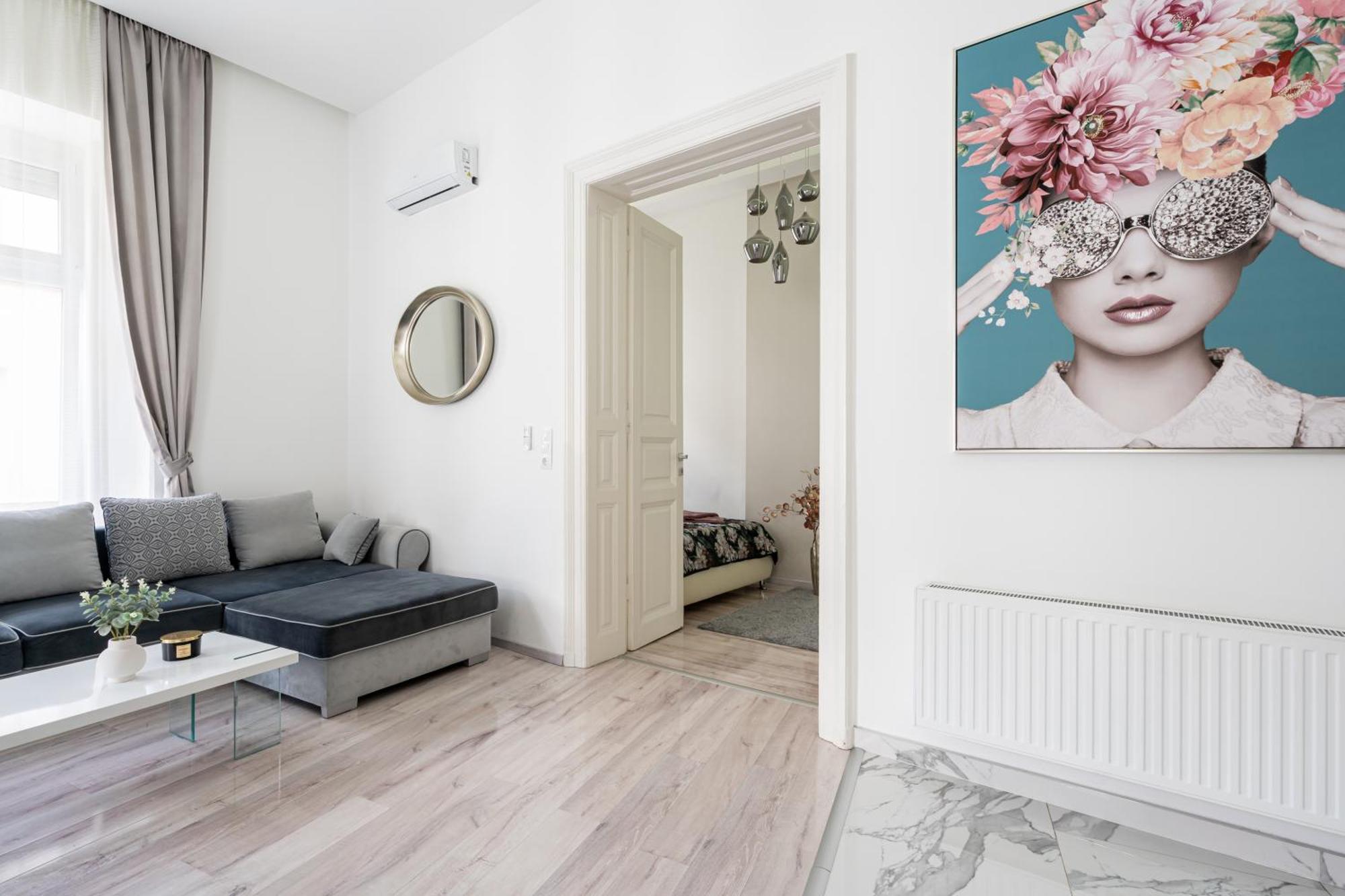 Kiraly 35 Luxury Apartment With Free Parking Budapest Eksteriør bilde