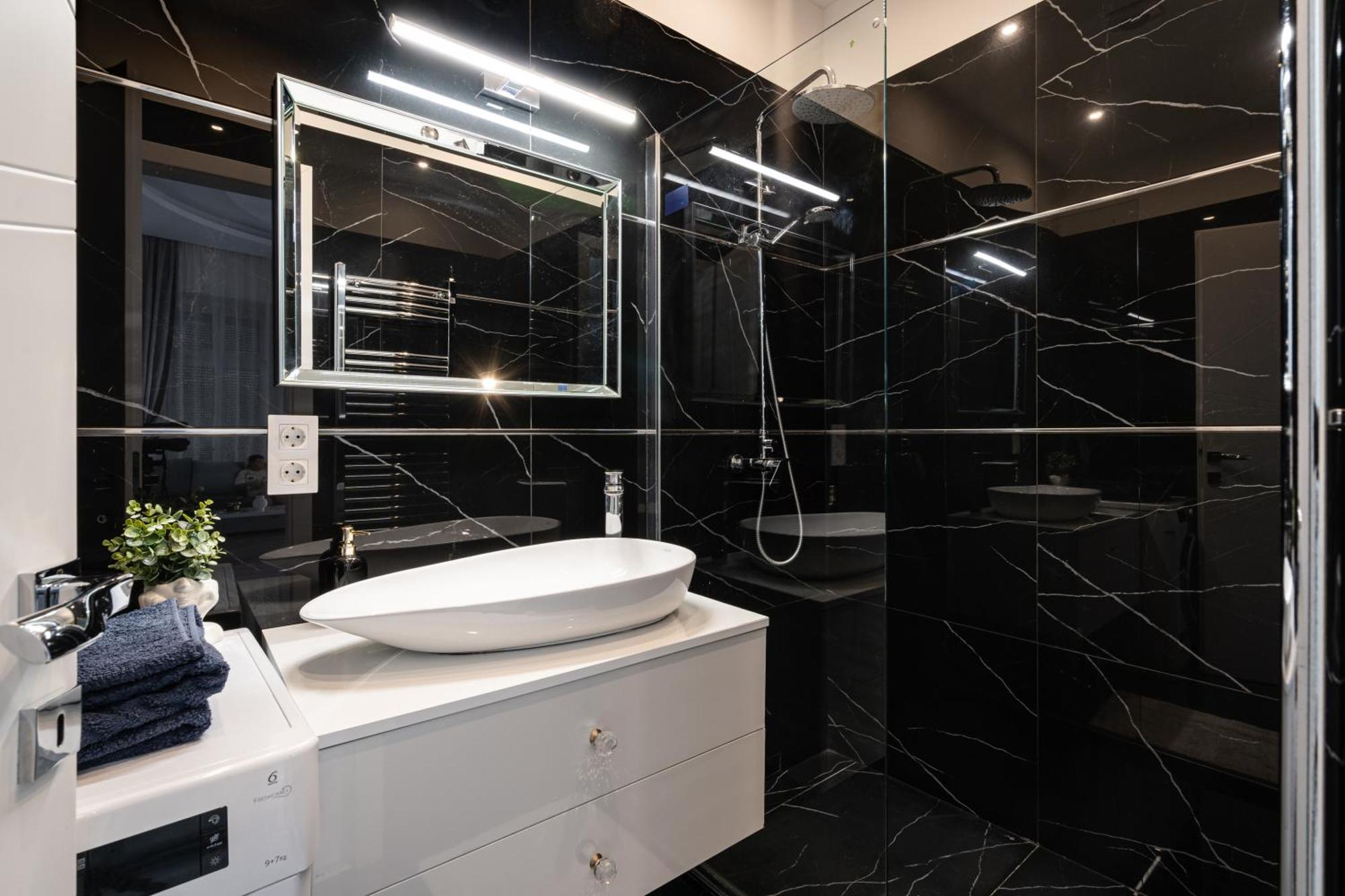Kiraly 35 Luxury Apartment With Free Parking Budapest Eksteriør bilde