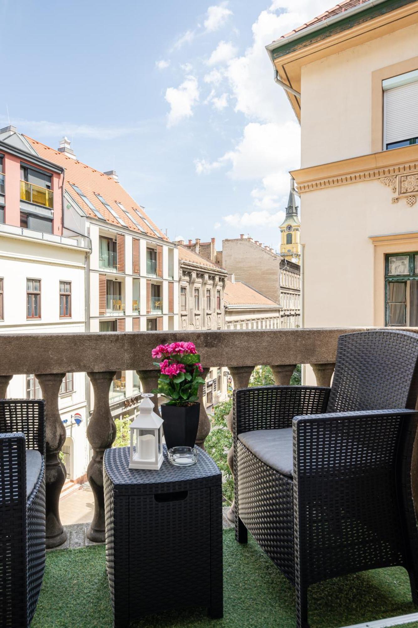 Kiraly 35 Luxury Apartment With Free Parking Budapest Eksteriør bilde